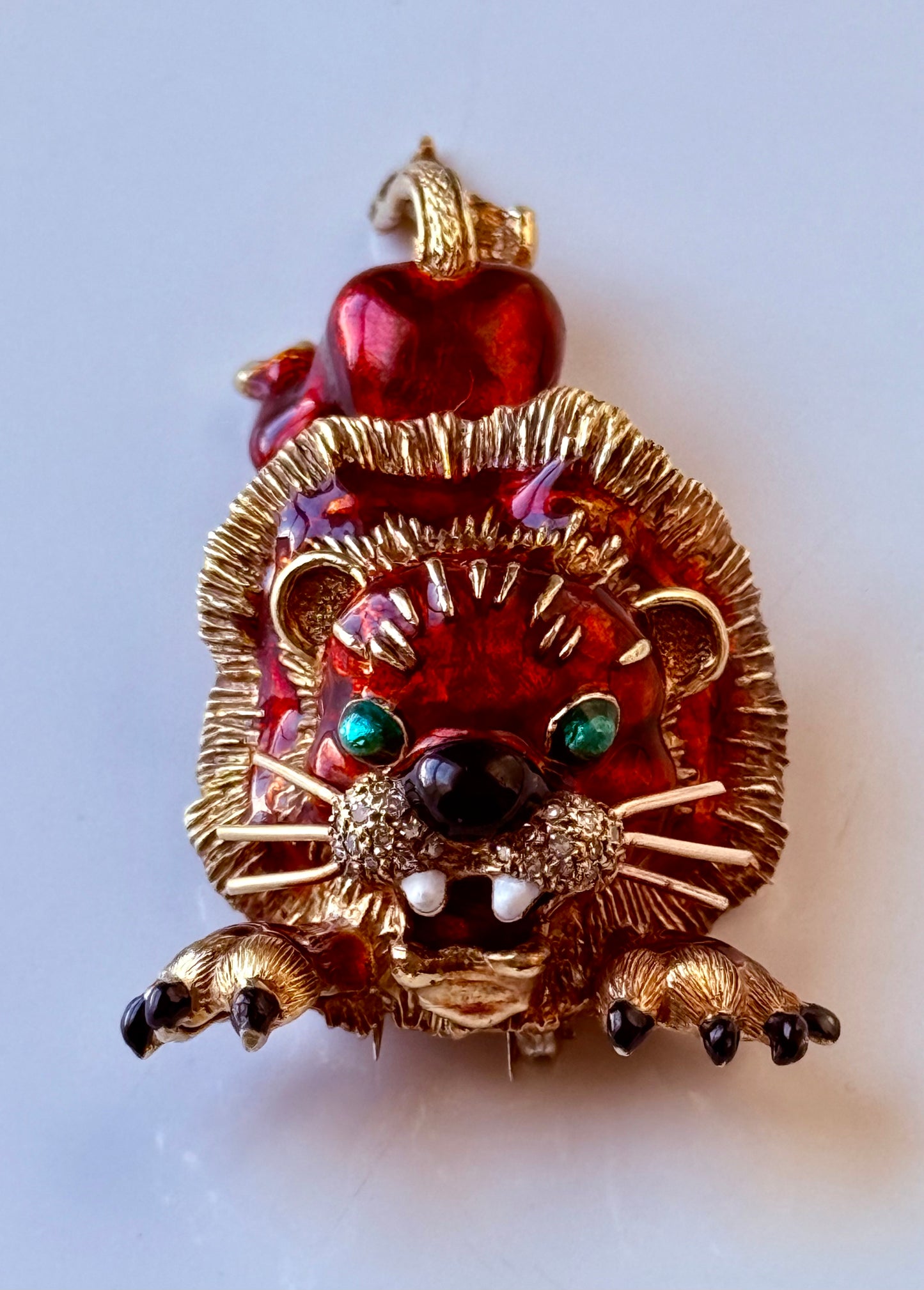 MARTINE 14K Gold, Diamond and Enamel Pouncing Lion Brooch/Pendant