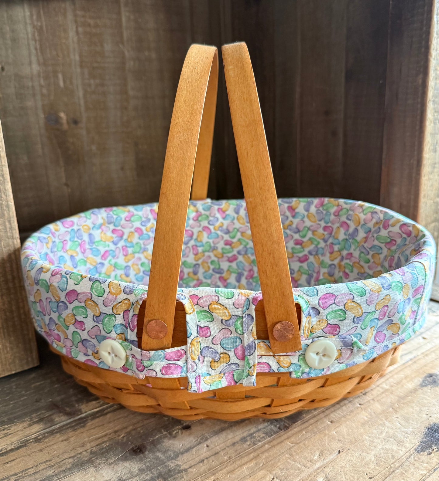 Longaberger 2002 Classic Large Easter Basket with Jelly Bean Patterned Liner and Plastic Basket Protetor Insert