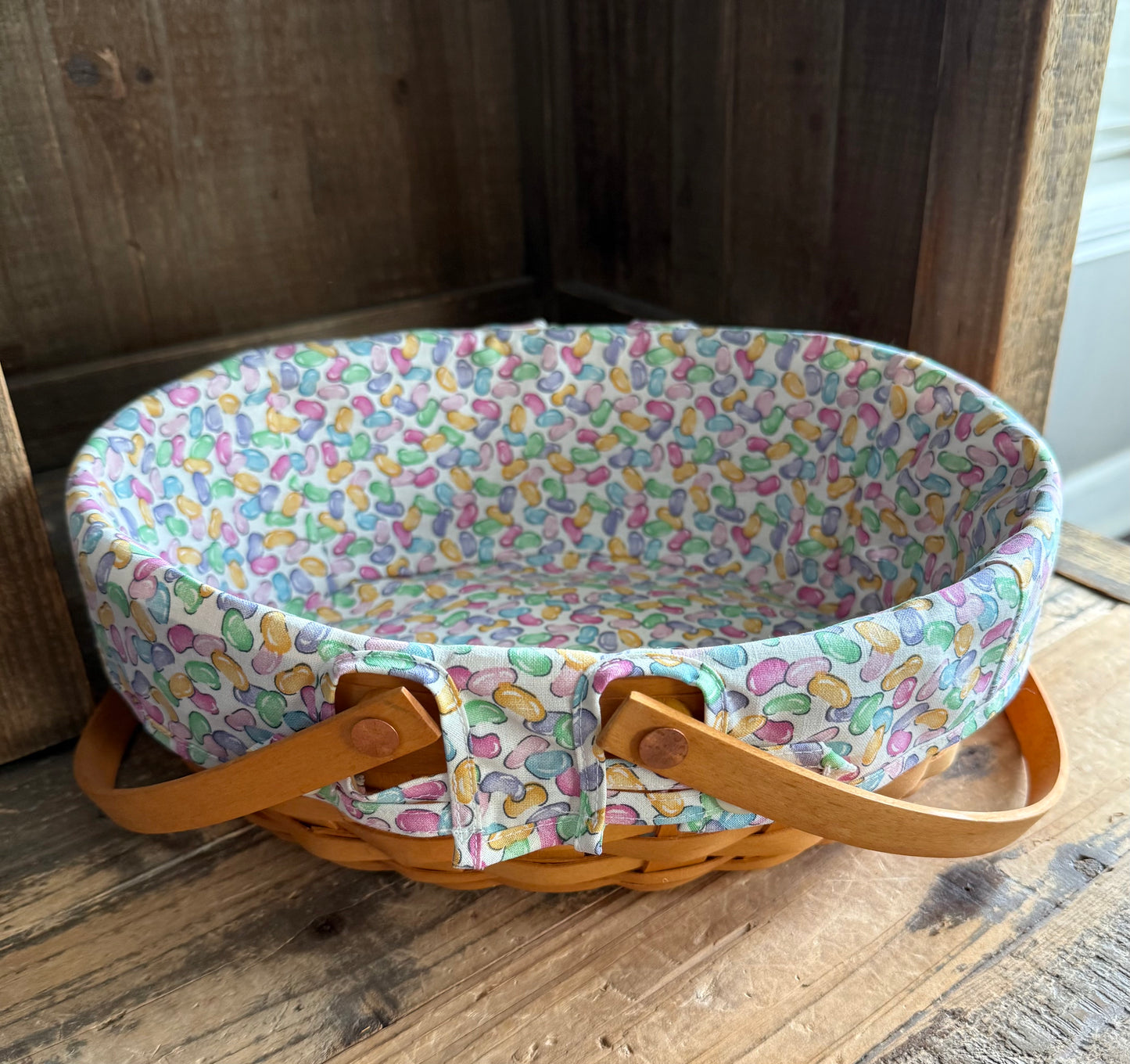 Longaberger 2002 Classic Large Easter Basket with Jelly Bean Patterned Liner and Plastic Basket Protetor Insert
