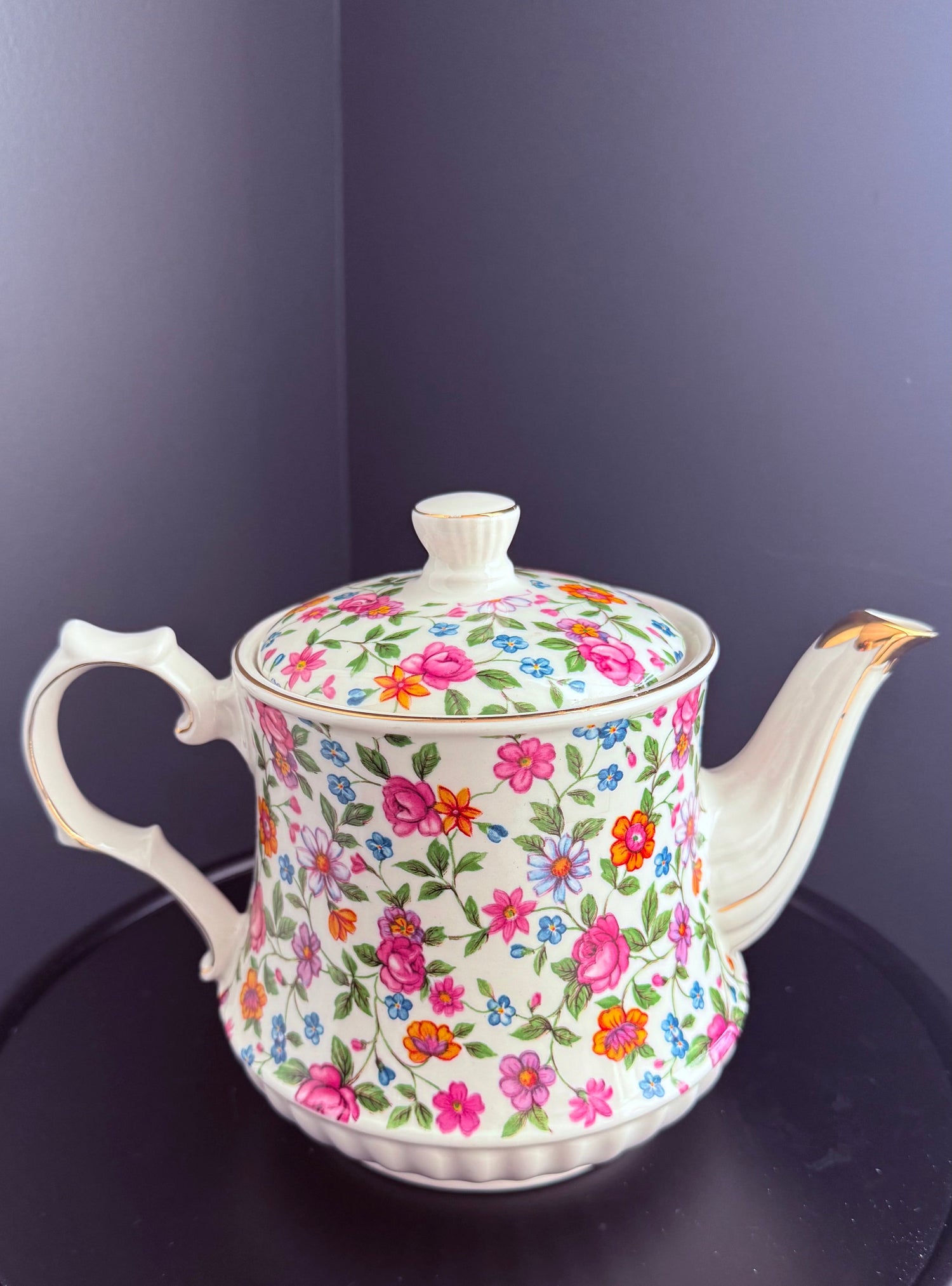 The Taylor Estate - Serveware, Pottery, Crystal, Porcelain