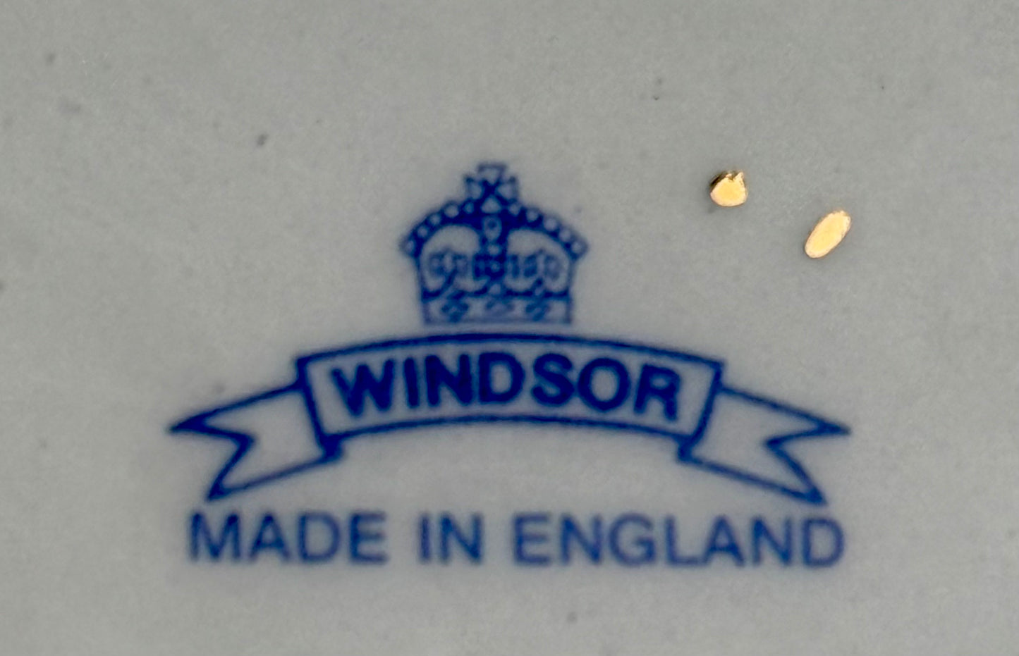 WINDSOR Vintage/Collectible Floral and Gold Teapot - Made in England