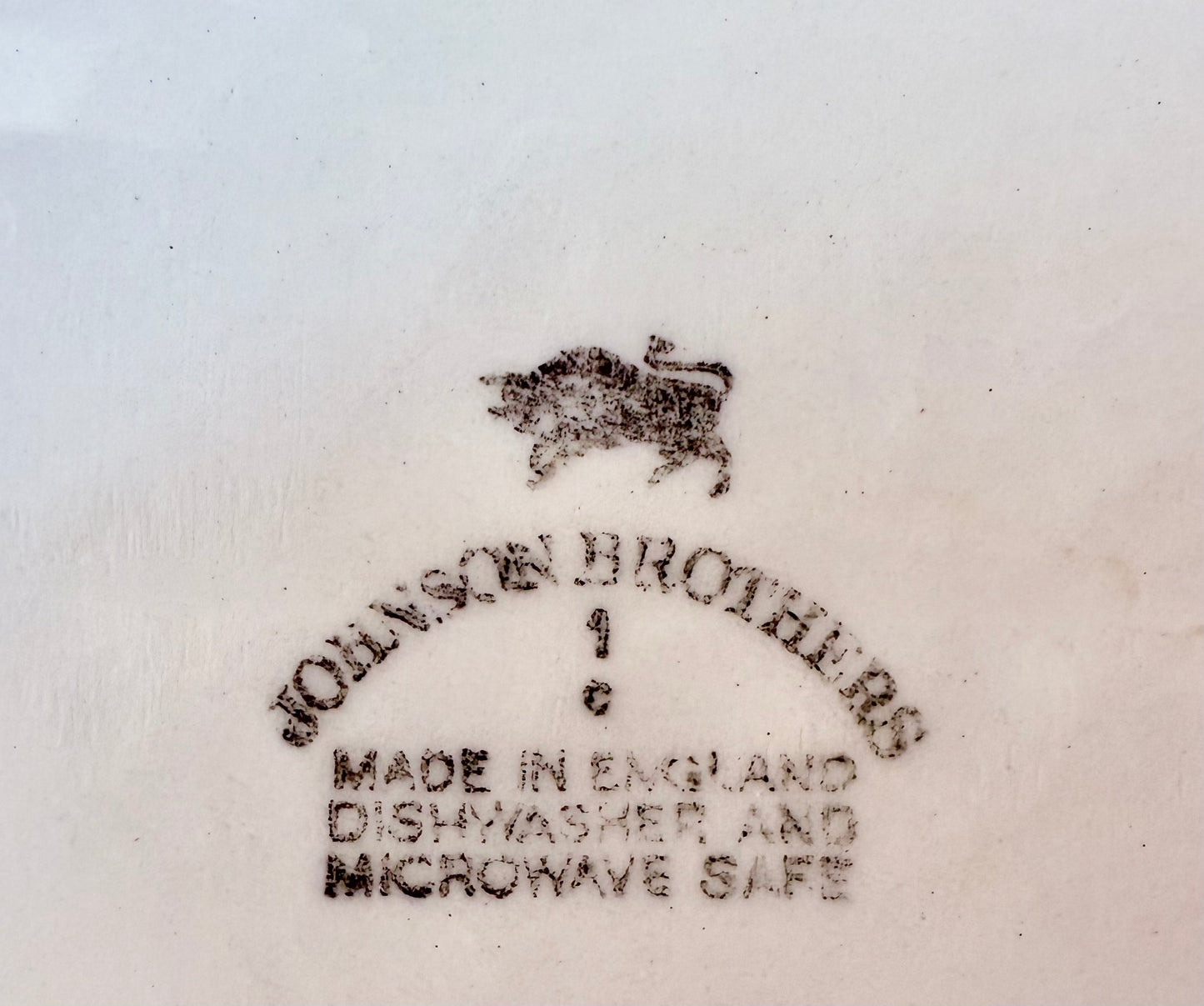 Johnson Brothers Heritage White Coupe Cereal Bowls - 2